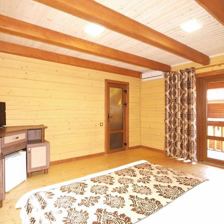 Пегас Otel Zaliznyi Port Dış mekan fotoğraf
