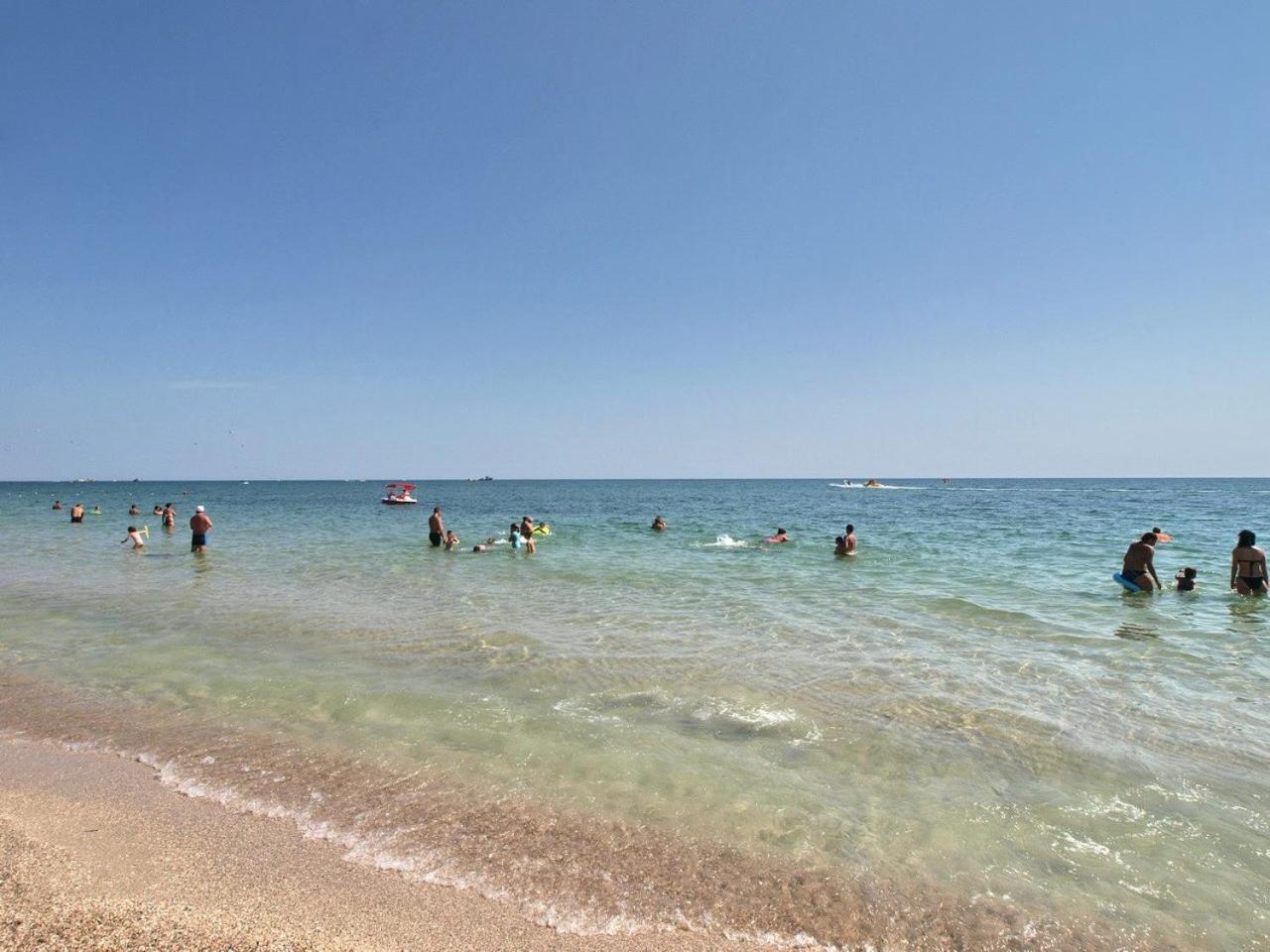 Пегас Otel Zaliznyi Port Dış mekan fotoğraf